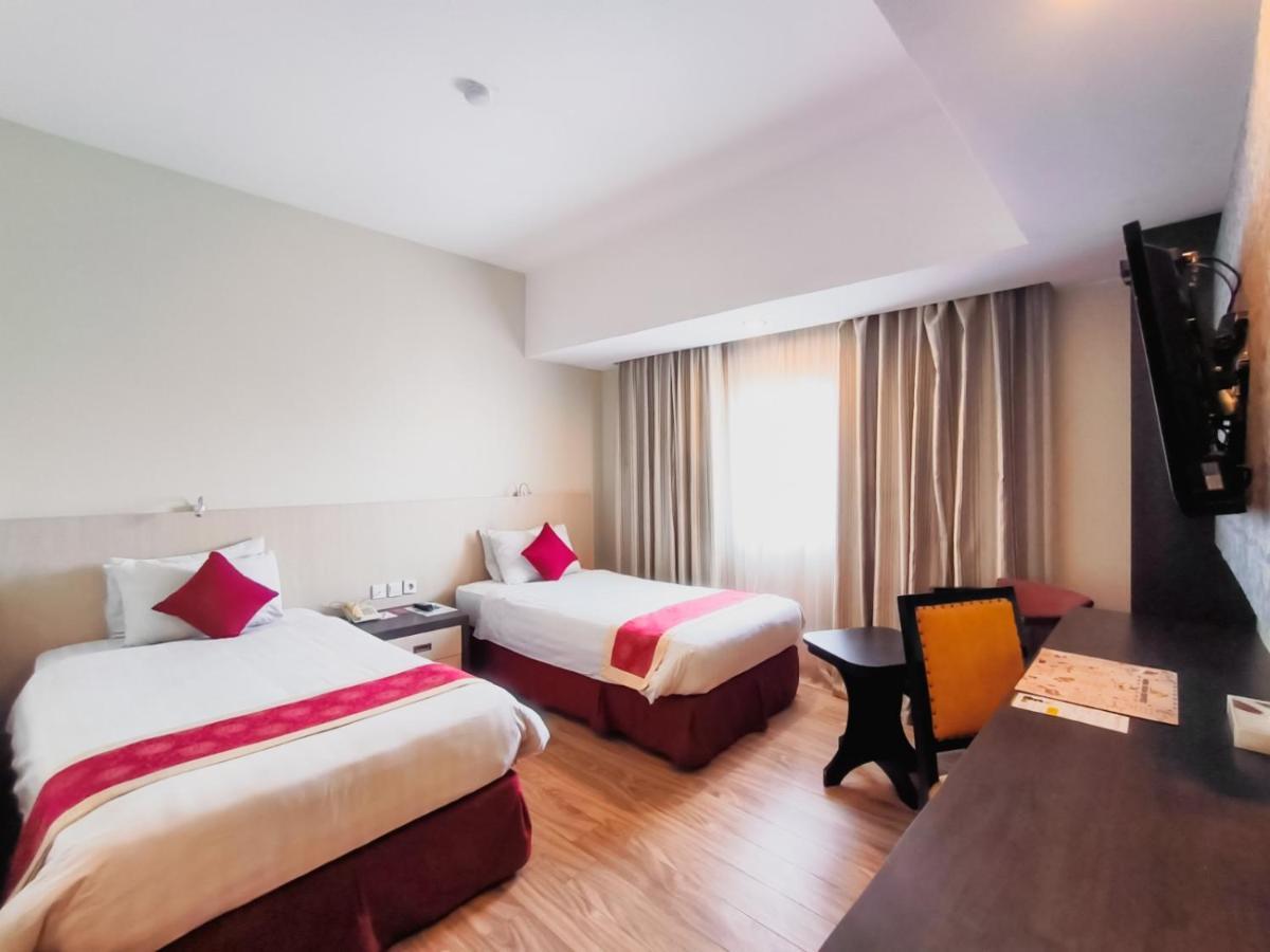 Hermes Palace Hotel Medan Eksteriør bilde