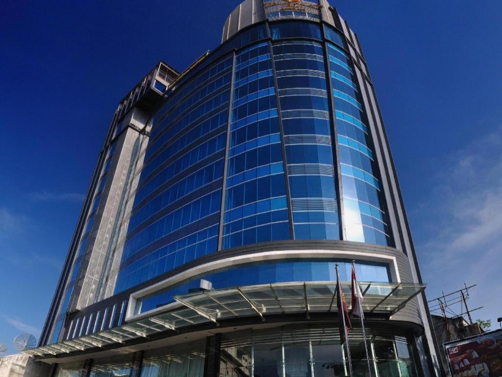 Hermes Palace Hotel Medan Eksteriør bilde