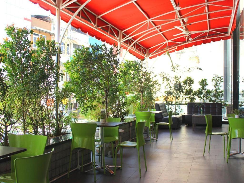 Hermes Palace Hotel Medan Eksteriør bilde