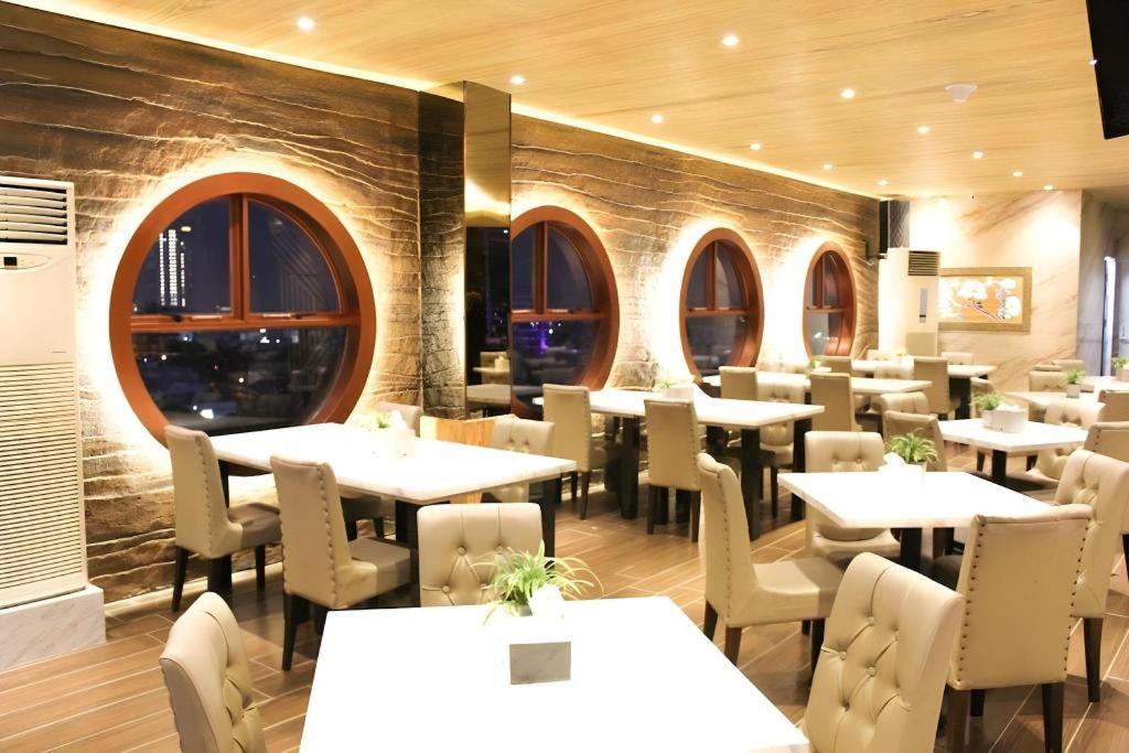 Hermes Palace Hotel Medan Eksteriør bilde