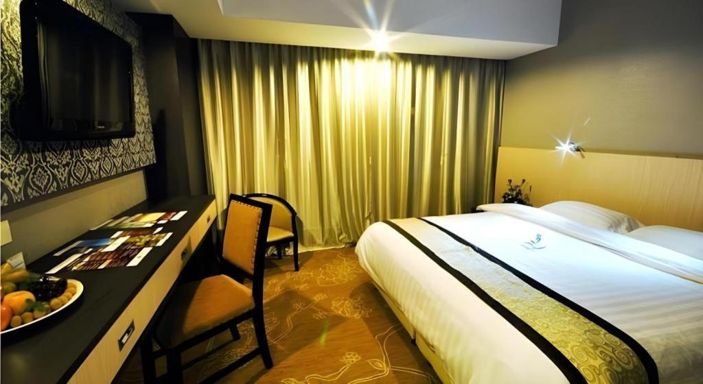 Hermes Palace Hotel Medan Eksteriør bilde