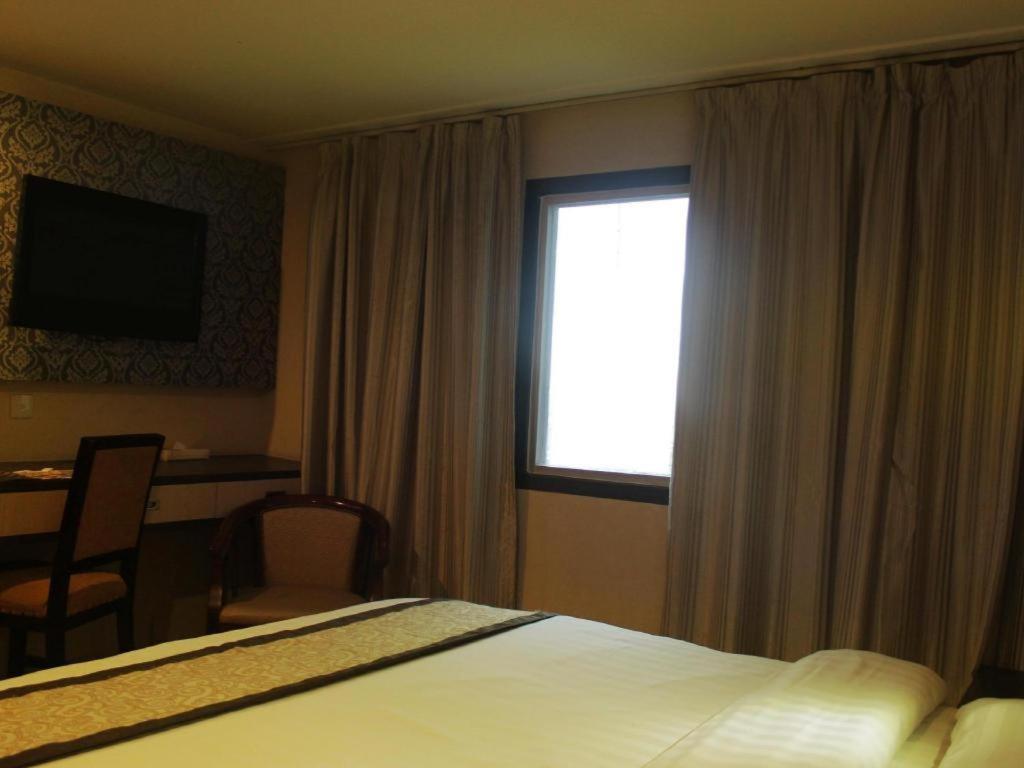 Hermes Palace Hotel Medan Eksteriør bilde