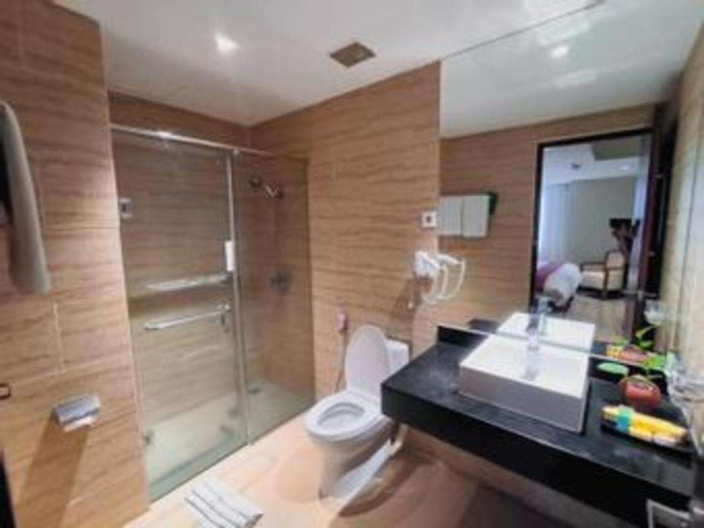Hermes Palace Hotel Medan Eksteriør bilde