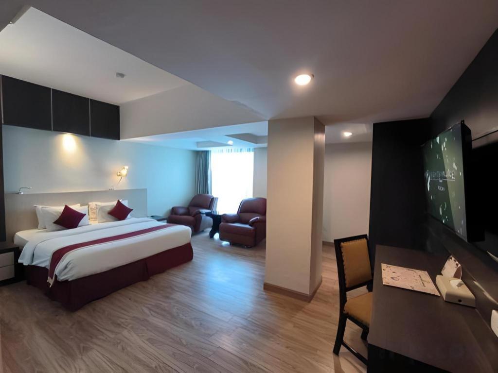 Hermes Palace Hotel Medan Eksteriør bilde